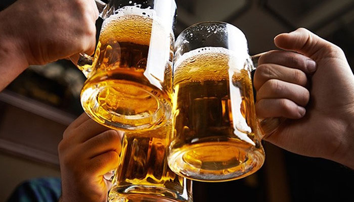 9 Cách uống bia không say: Bất tử trên bàn nhậu